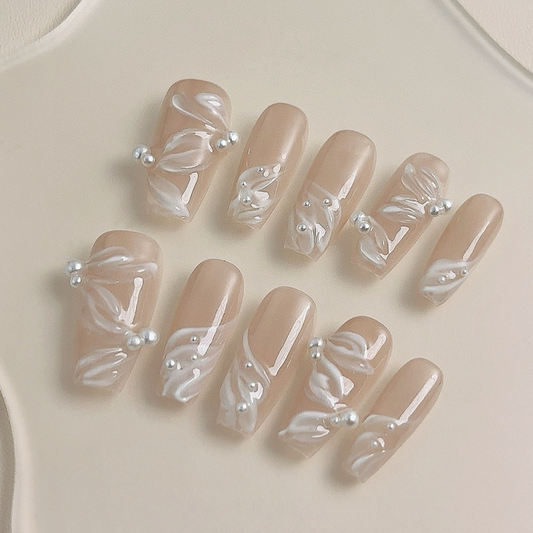 Pearl Whisper Elegance - PressOn Perfection